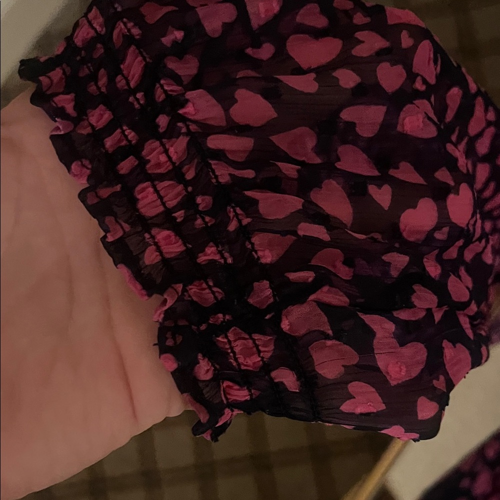 Heart Patterned Blouse - Picture 4 of 4